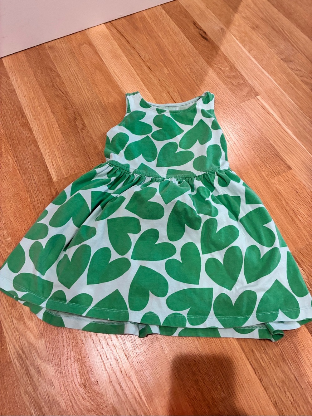 💚 size 4-5 Primary green heart print dress